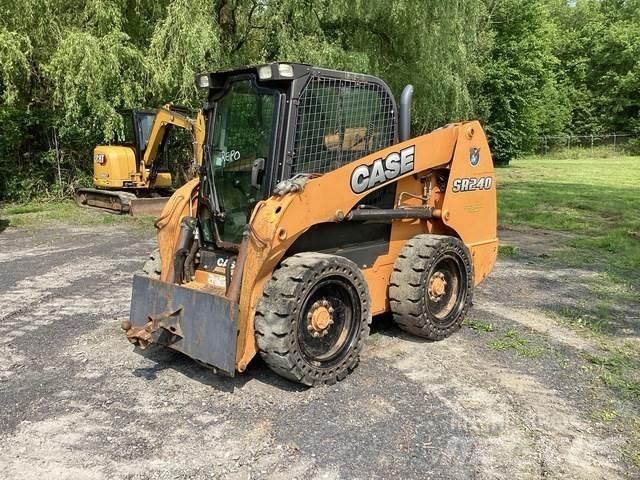 CASE SR240 Skid steer loderler