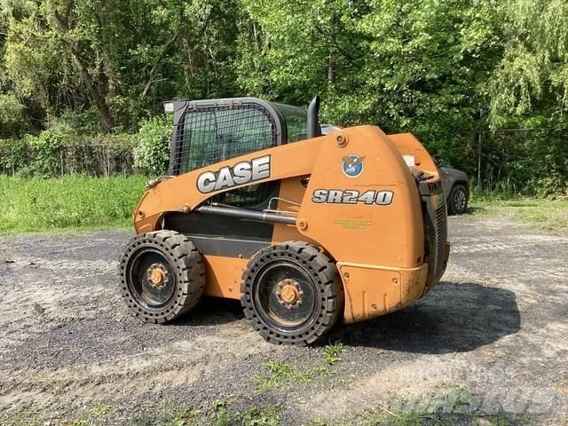 CASE SR240 Skid steer loderler