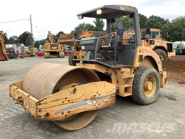 CASE SV208 Tek tamburlu silindirler