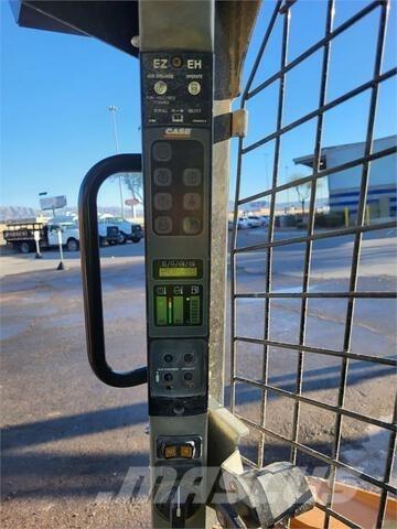 CASE TR270 Skid steer loderler