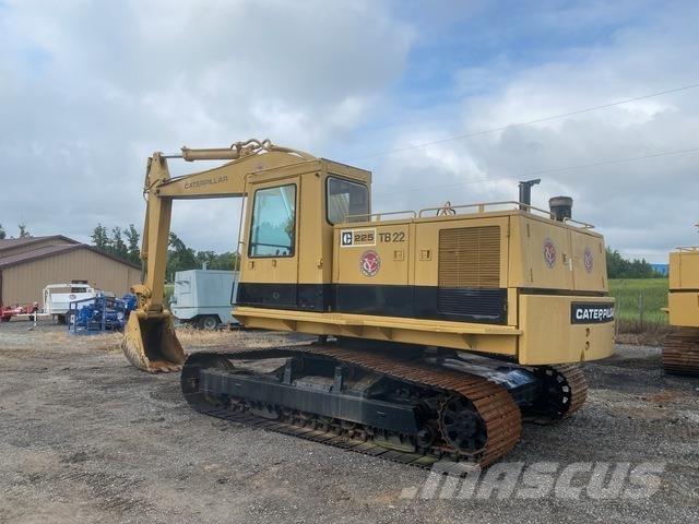 CAT 225 Paletli ekskavatörler