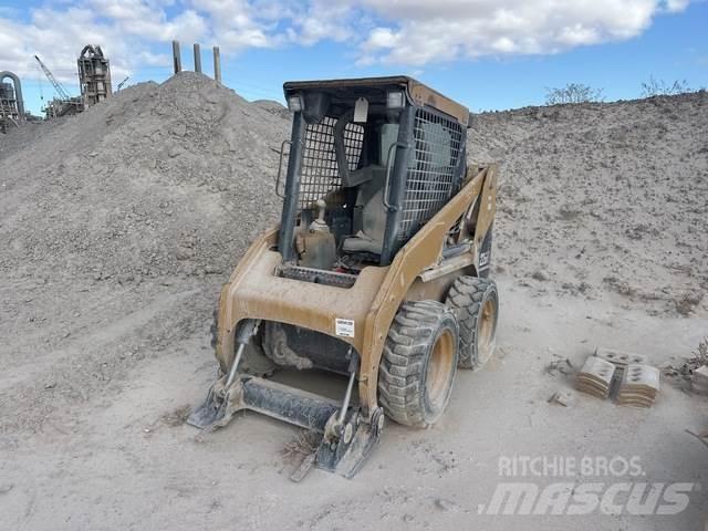 CAT 226B Skid steer loderler