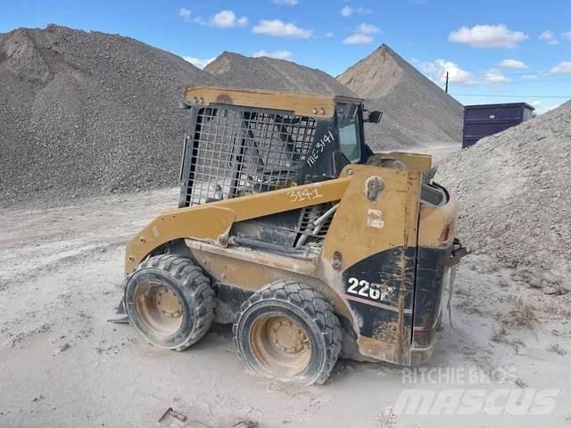 CAT 226B Skid steer loderler