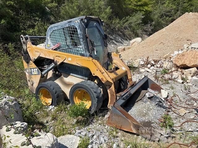 CAT 242D Skid steer loderler
