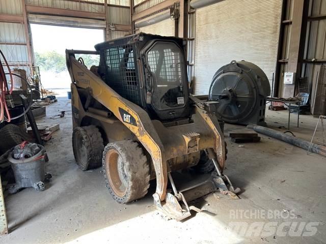 CAT 252B Skid steer loderler