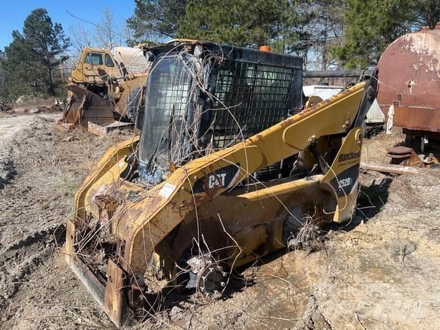 CAT 252B3 Skid steer loderler