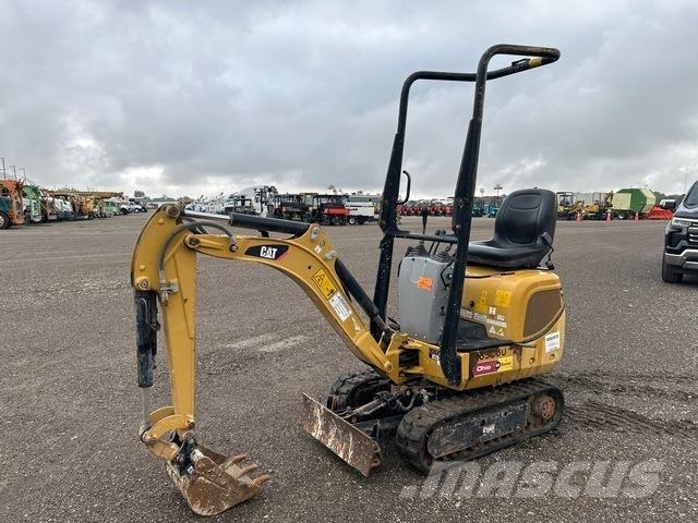 CAT 300.9D Paletli ekskavatörler
