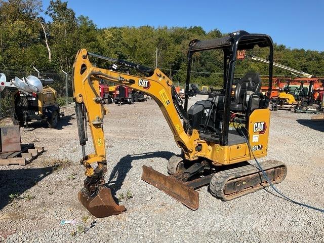CAT 301.7CR Paletli ekskavatörler