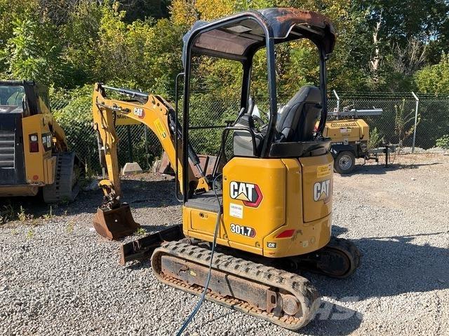CAT 301.7CR Paletli ekskavatörler