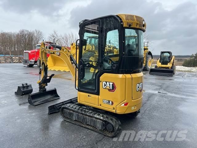 CAT 301.8 Paletli ekskavatörler