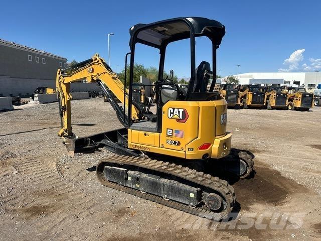 CAT 302.7 Paletli ekskavatörler