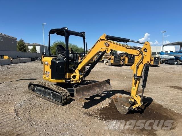 CAT 302.7 Paletli ekskavatörler