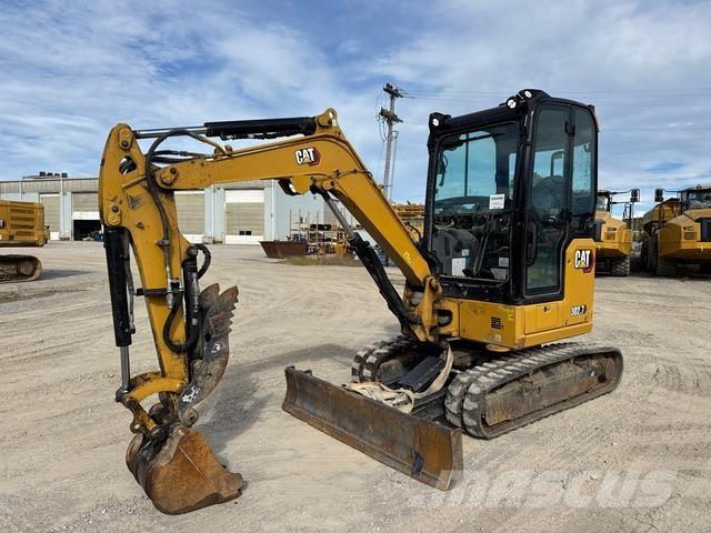 CAT 302.7 CR Paletli ekskavatörler