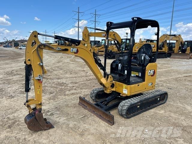 CAT 302CR Paletli ekskavatörler