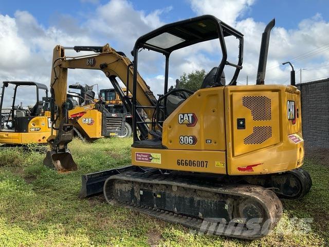 CAT 306CR Paletli ekskavatörler