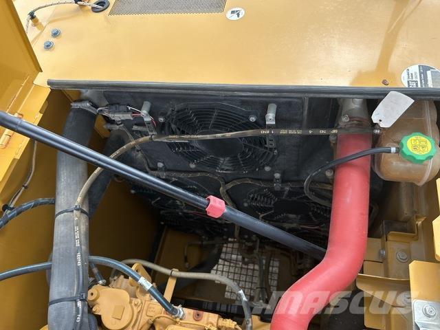 CAT 320GC Paletli ekskavatörler