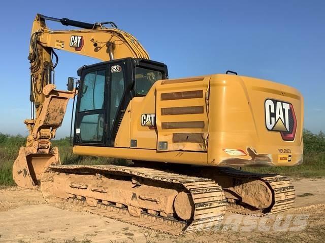 CAT 323 Paletli ekskavatörler