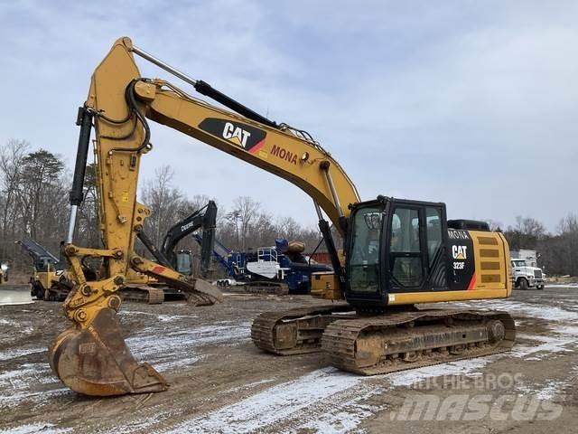 CAT 323F Paletli ekskavatörler