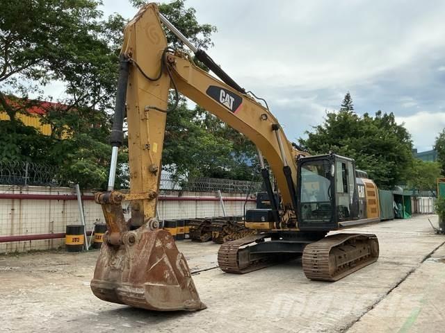 CAT 324E Paletli ekskavatörler