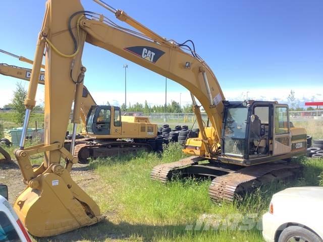 CAT 325B L Paletli ekskavatörler