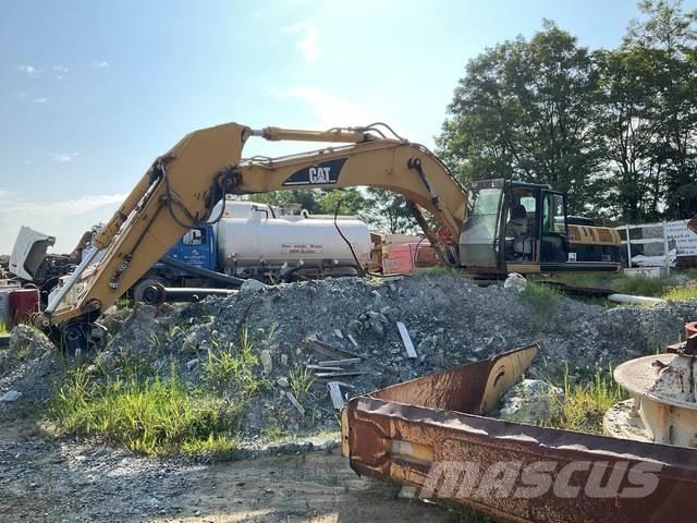 CAT 330C Paletli ekskavatörler