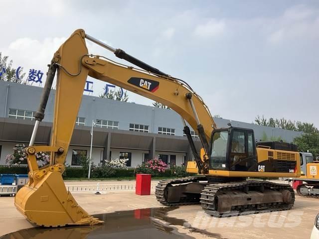 CAT 349D Paletli ekskavatörler