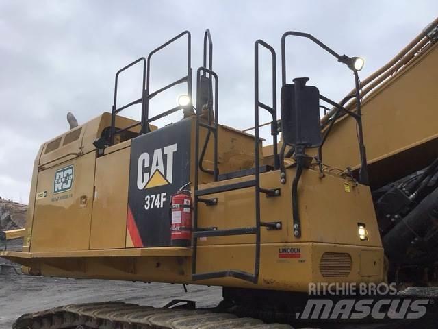 CAT 374F Paletli ekskavatörler