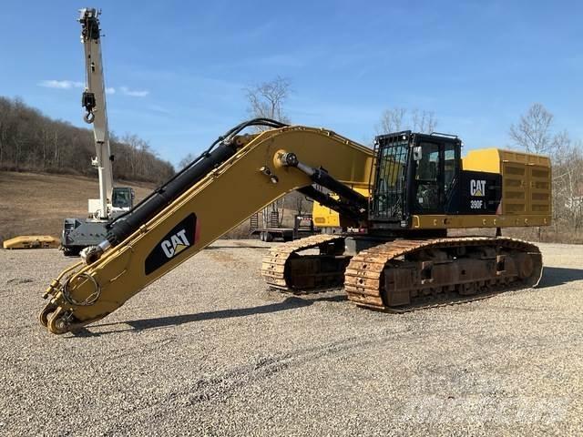 CAT 390F Paletli ekskavatörler