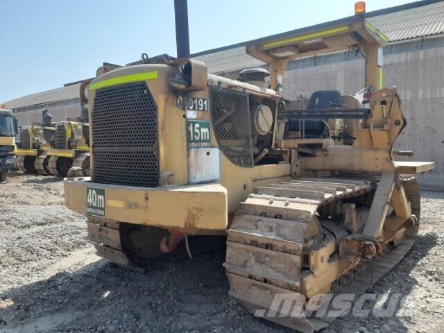 CAT 572F Boru döşeme dozerleri