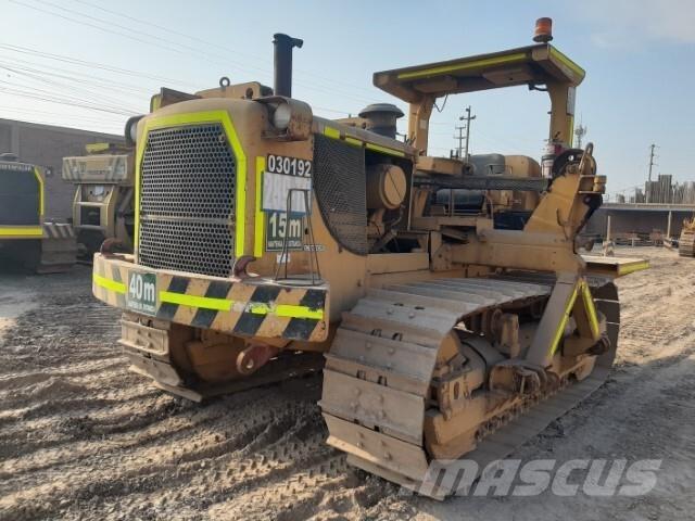 CAT 572F Boru döşeme dozerleri