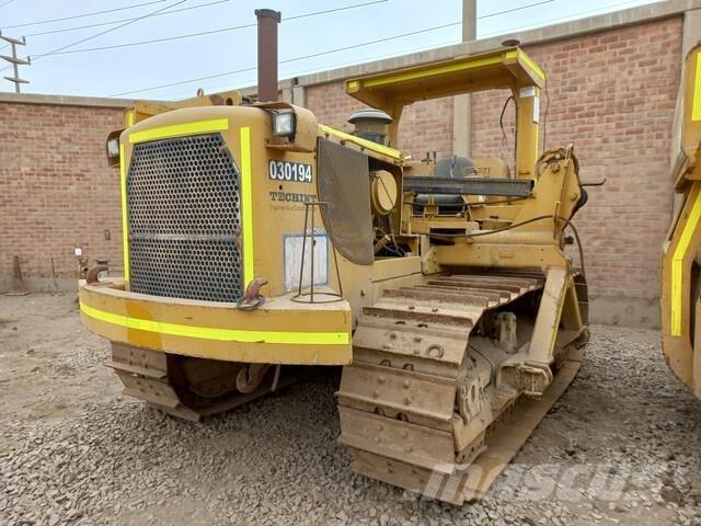 CAT 572F Boru döşeme dozerleri