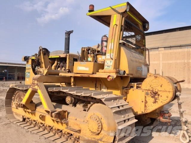 CAT 583H Boru döşeme dozerleri