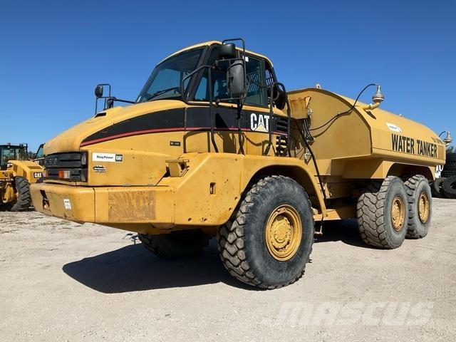 CAT 725 Su tankerleri