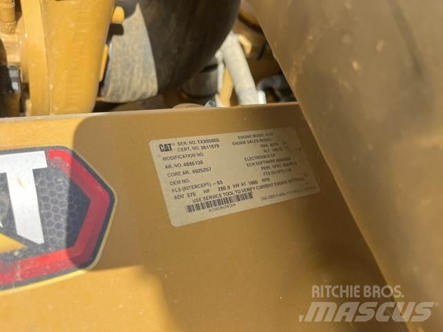 CAT 730 Belden kirma kaya kamyonu