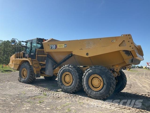 CAT 730 Belden kirma kaya kamyonu