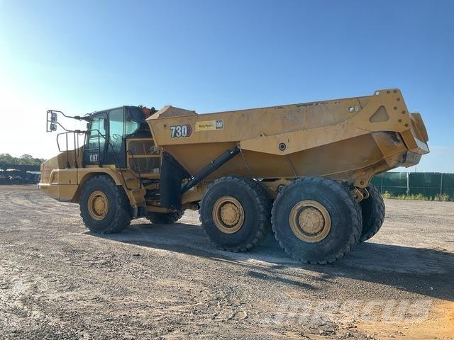 CAT 730 Belden kirma kaya kamyonu