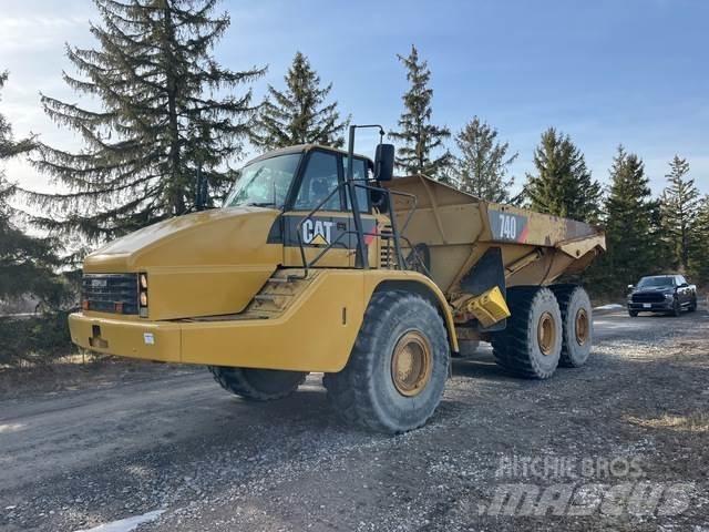 CAT 740 Belden kirma kaya kamyonu