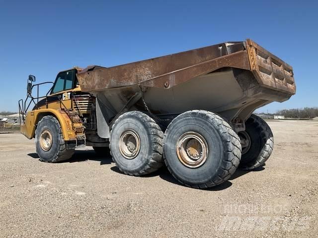 CAT 740 Belden kirma kaya kamyonu