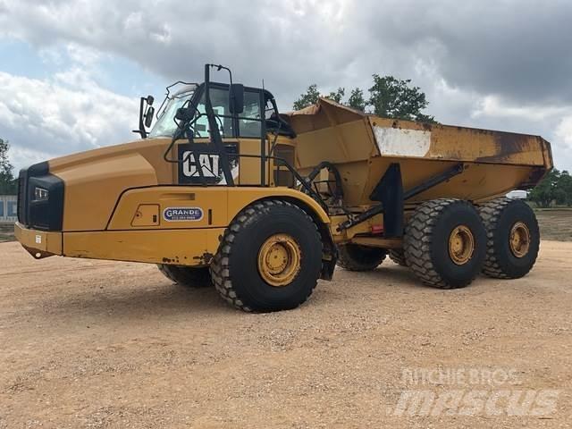 CAT 740B Belden kirma kaya kamyonu