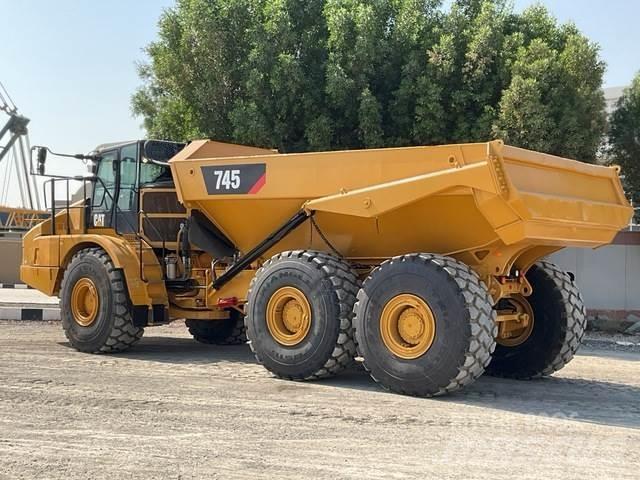 CAT 745 Belden kirma kaya kamyonu