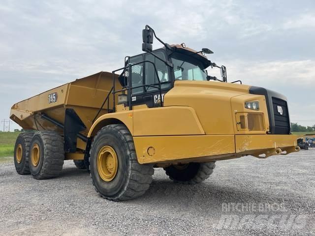 CAT 745 Belden kirma kaya kamyonu