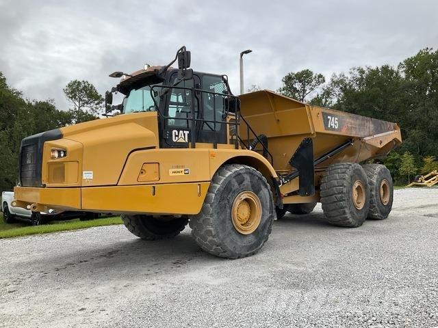 CAT 745 Belden kirma kaya kamyonu
