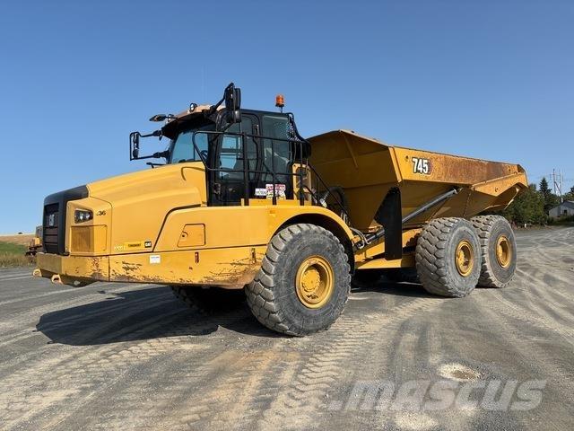 CAT 745 Belden kirma kaya kamyonu