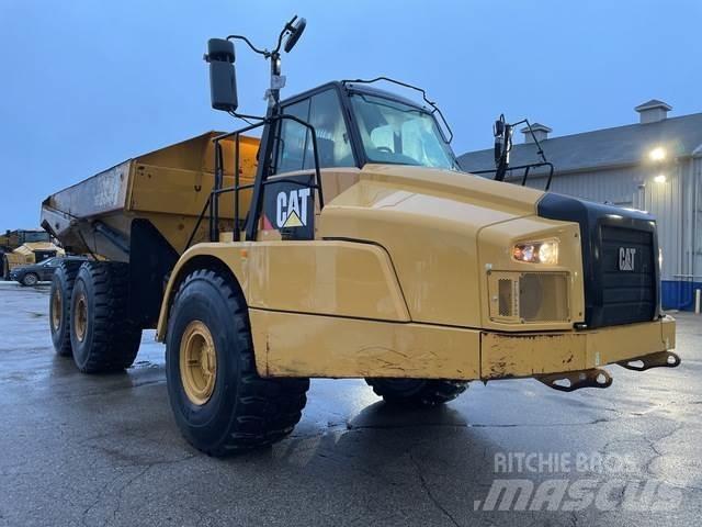 CAT 745C Belden kirma kaya kamyonu