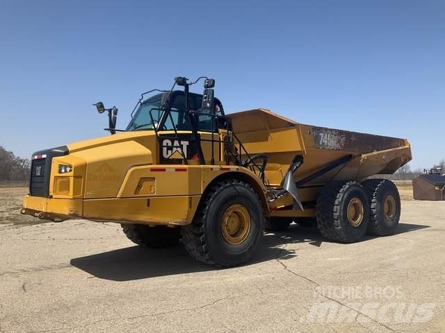 CAT 745C Belden kirma kaya kamyonu