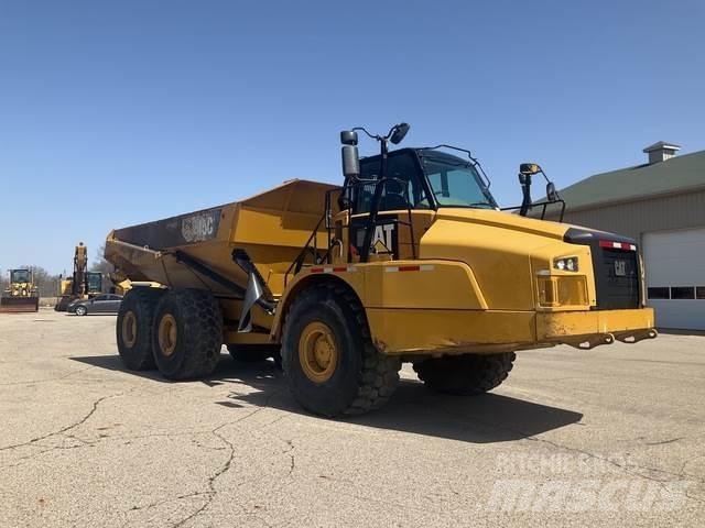 CAT 745C Belden kirma kaya kamyonu