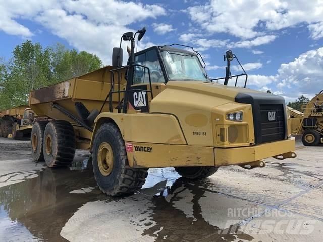 CAT 745C Belden kirma kaya kamyonu