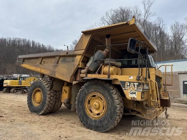 CAT 769D Belden kirma kaya kamyonu