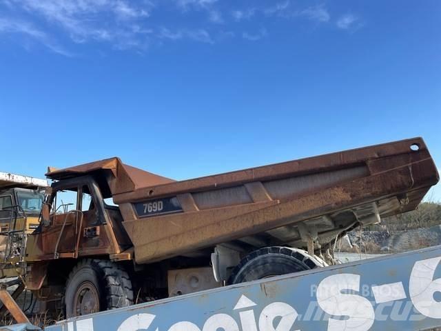 CAT 769D Belden kirma kaya kamyonu