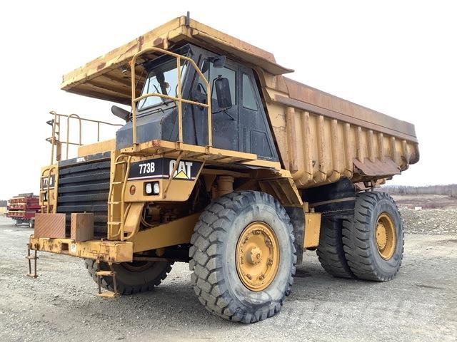 CAT 773B Belden kirma kaya kamyonu